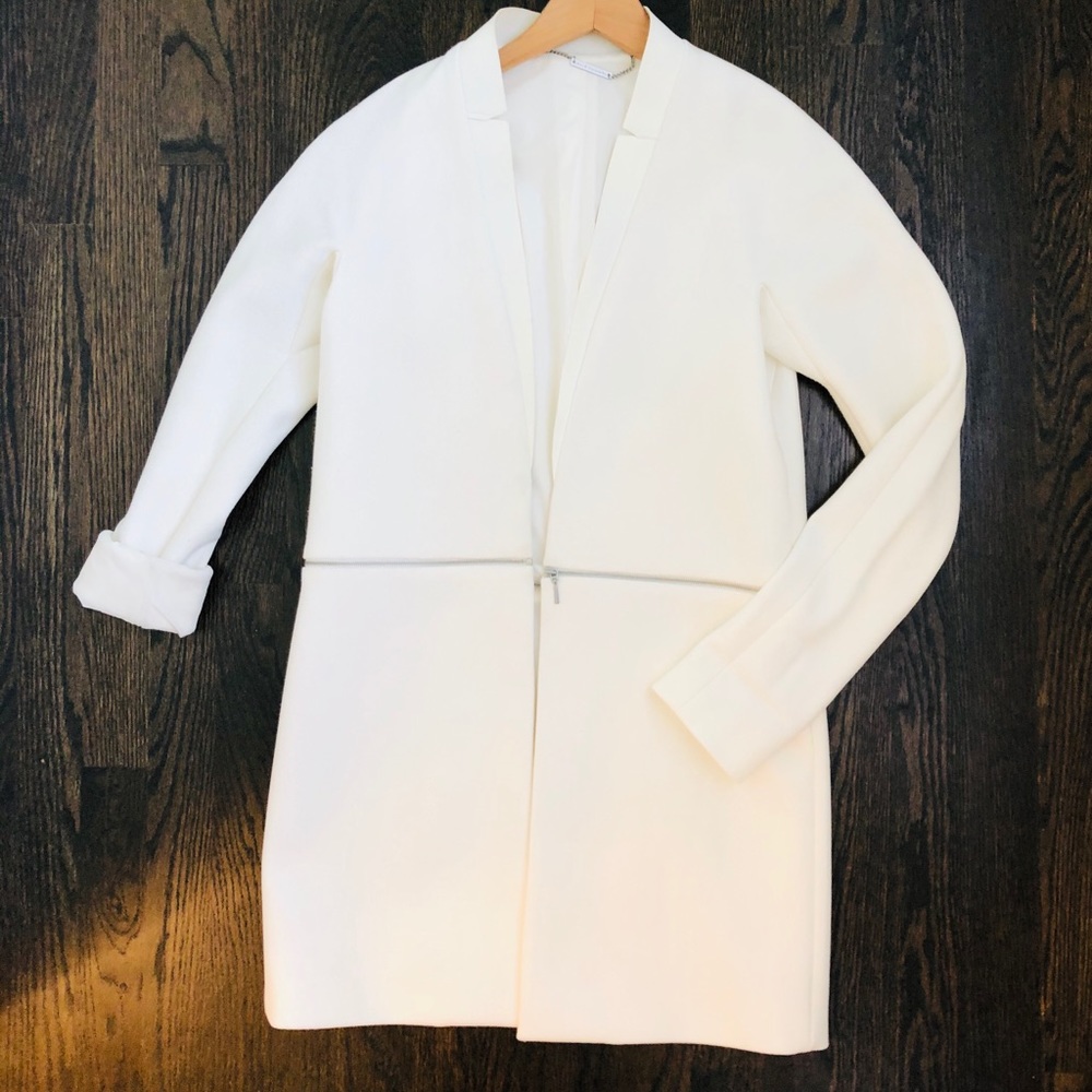 Elie Tahari Adriano 2 in 1 crop cocoon convertible jacket